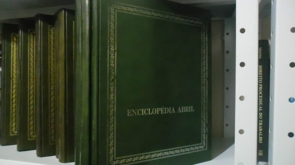 Enciclopédia Abril Cultural- 13 volumes.